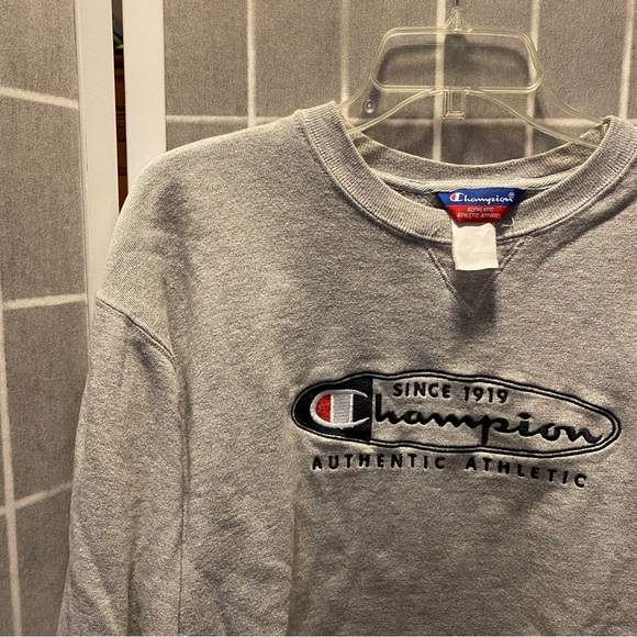 Champion Crewneck Sweatshirt - Picture 2 of 3